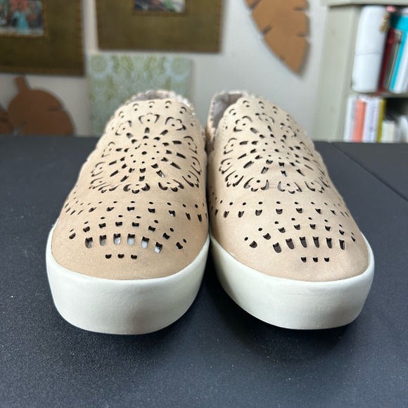 Joie Beige Nude Faux Leather Lace Laser Cut Out Almond Toe Slip On Loafer EUR 38 - Picture 5 of 12